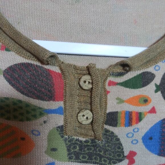 BuyKud Round Neck Fish Print Knitted Long Sleeve Lightweight Sweater Size M - Picture 5 of 9